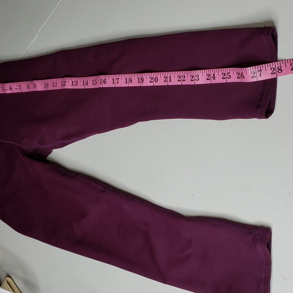 Fabletics Powerhold Cropped Purple High Rise Athletic Leggings Pants Size XS - Picture 12 of 13